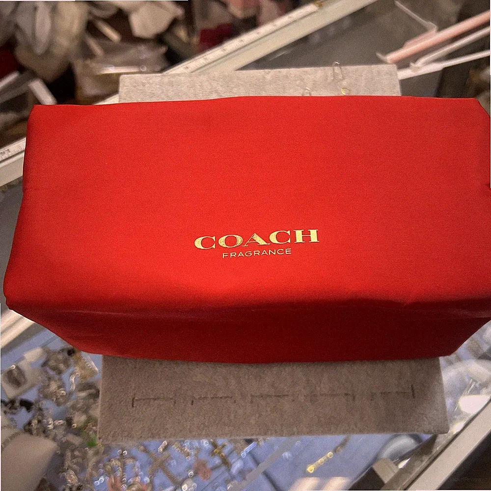 New Coach Mini Fragrance Pouch Zipper Bag Red Heart Gold Zipper Heart